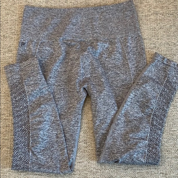 Fabletics Pants - Fabletics seamless leggings